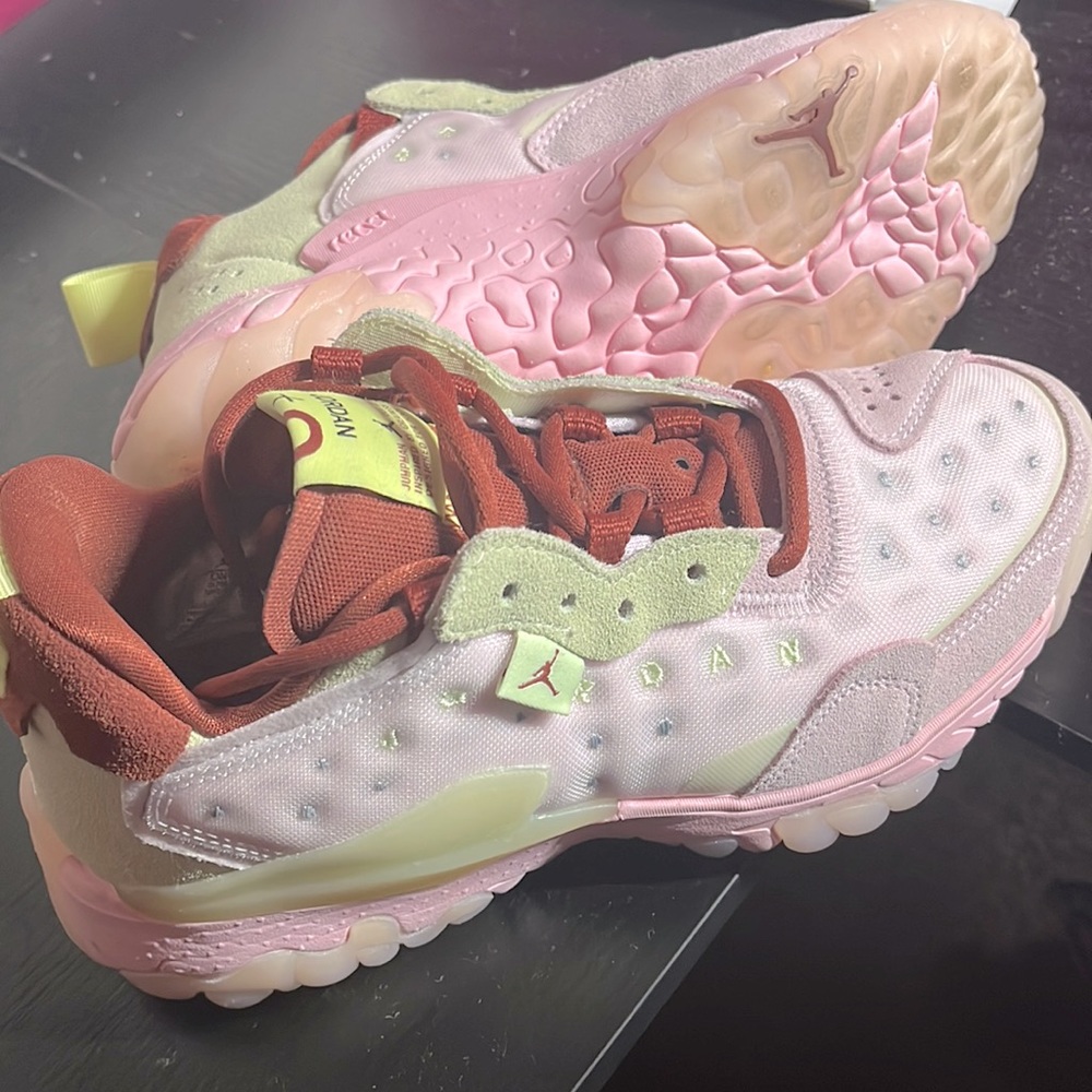 Jordan Delta 2 Regal Pink